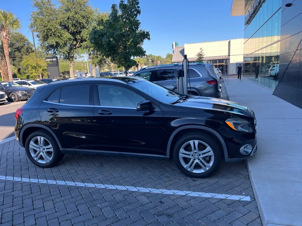 Used 2018 Night Black Mercedes-Benz GLA 250 image 5