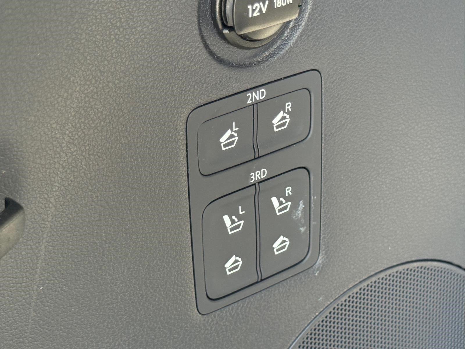 Used 2023 Sierra Burgundy Hyundai Limited image 10
