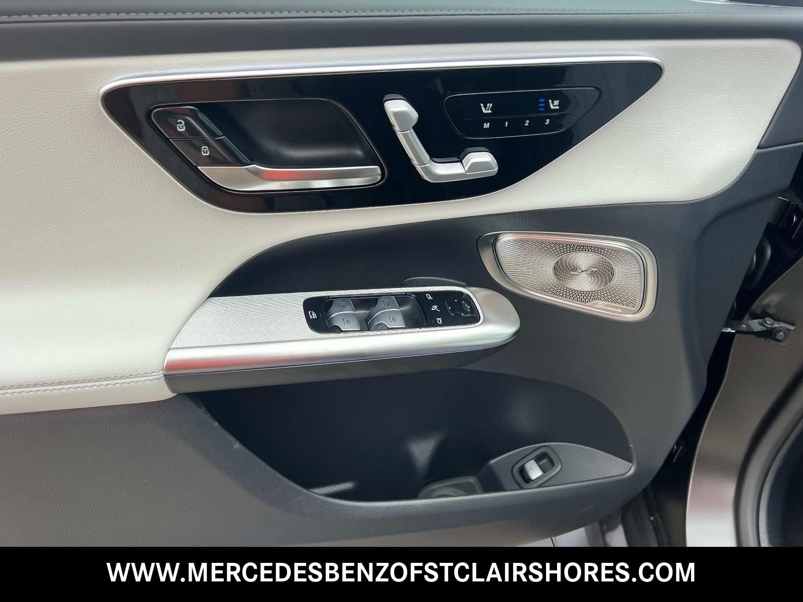 New 2026 MANUFAKTUR exclusive graphite grey magno Mercedes-Benz GLC 300 image 16