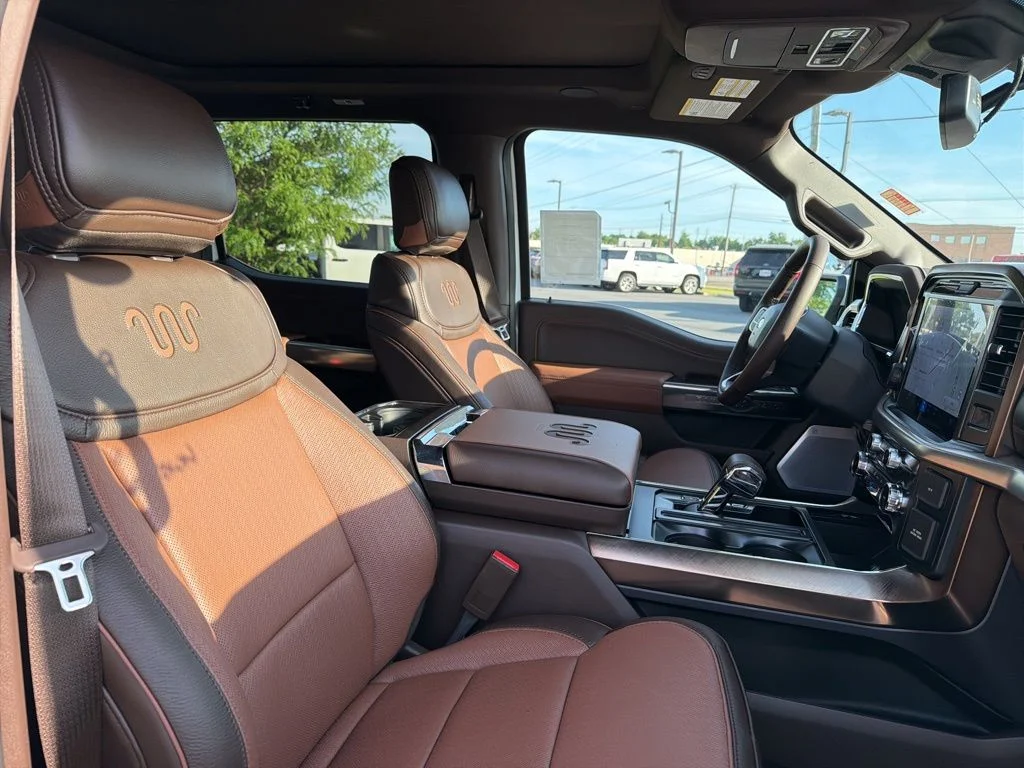 New 2026 Star White Metallic Tri-Coat Ford King Ranch® image 22
