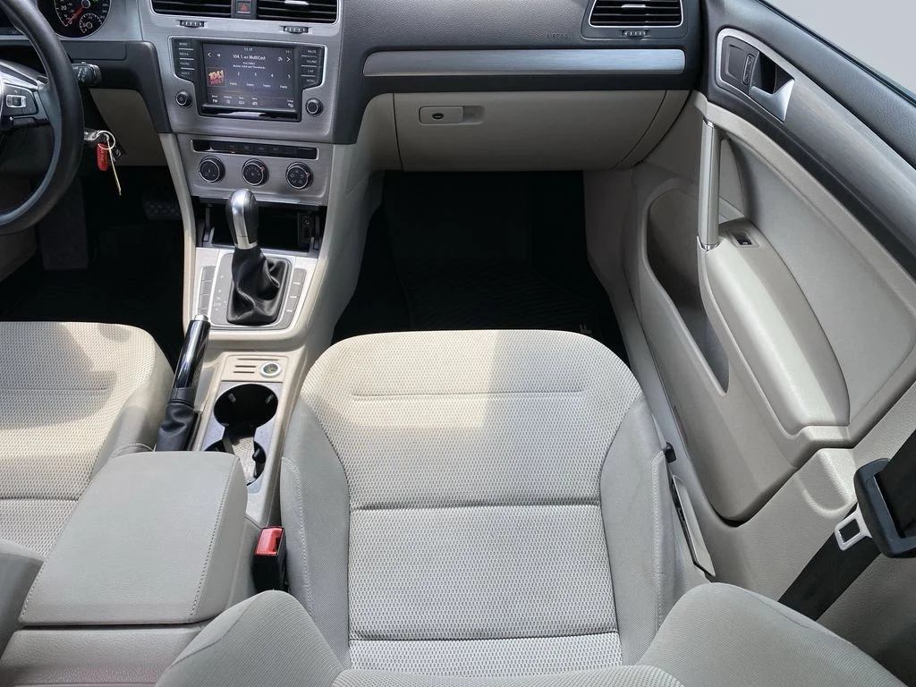 Used 2016 Pure White Volkswagen S image 15