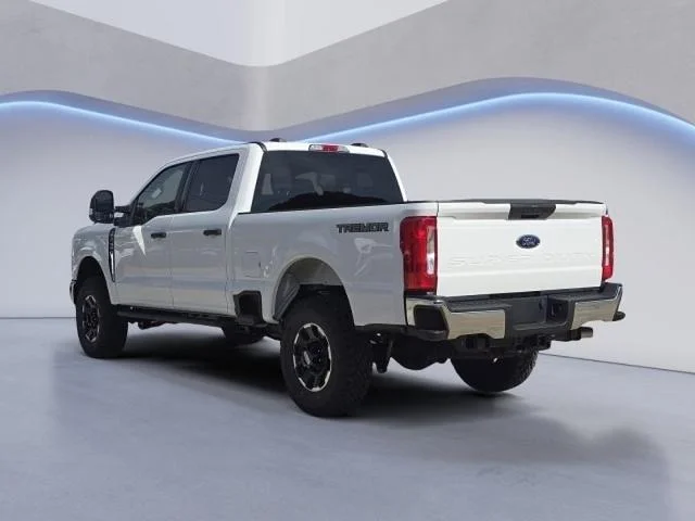 New 2026 Oxford White Ford F-250® XLT image 24