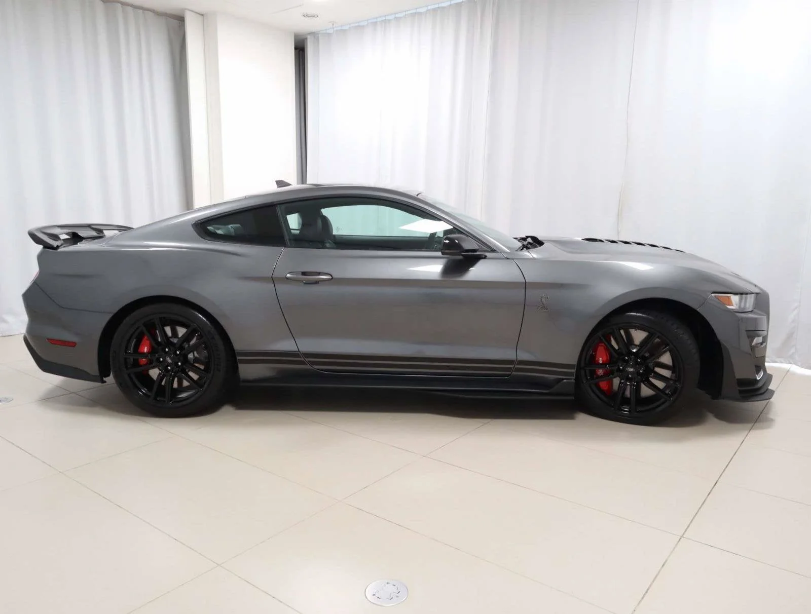 Used 2021 Carbonized Gray Metallic Ford Shelby GT500 image 6