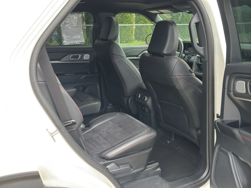Used 2025 Star White Ford ST image 13