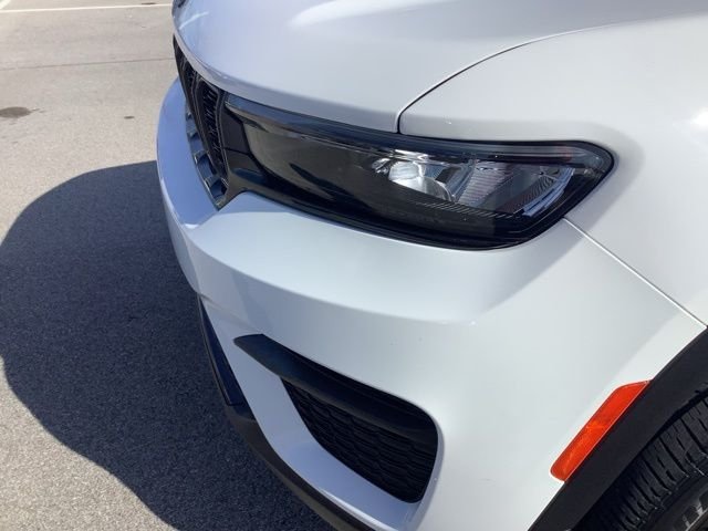 Used 2023 Bright White Clearcoat Jeep Altitude X image 33