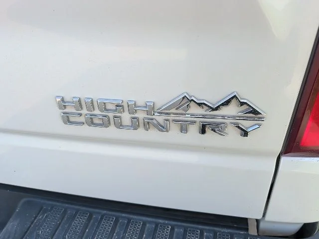 Used 2022 Beige Chevrolet High Country image 14