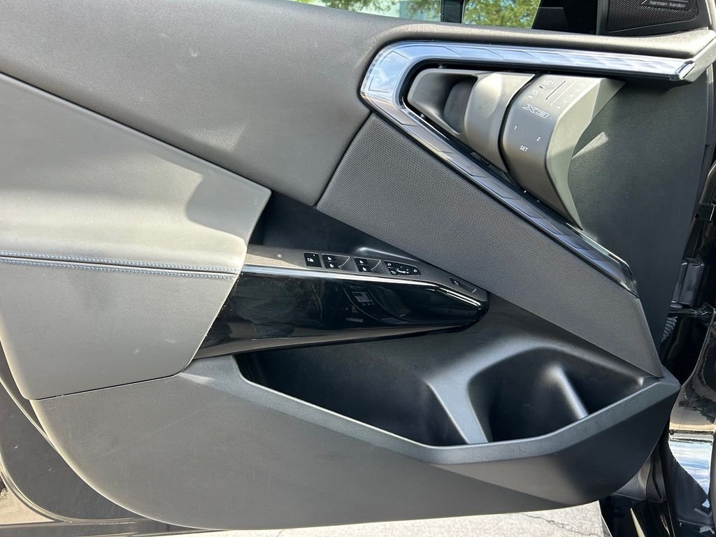 Used 2025 Black BMW M50 xDrive image 19