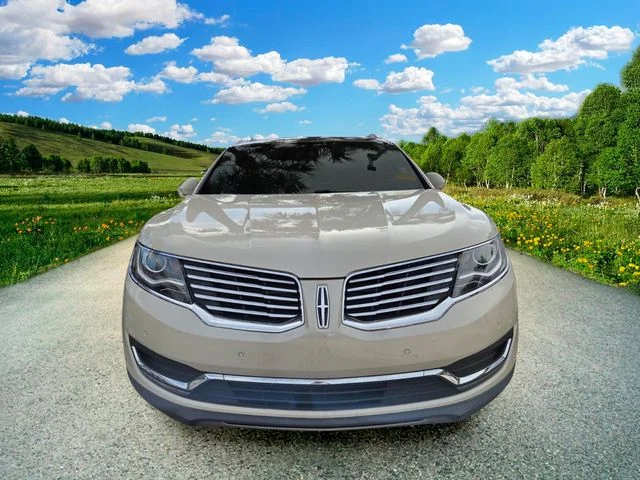 Certified Used 2018 White Lincoln Reserve image 2