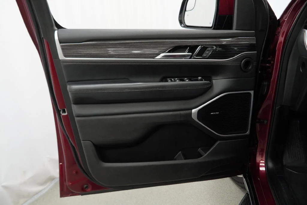 Used 2022 Red Jeep Series II image 34