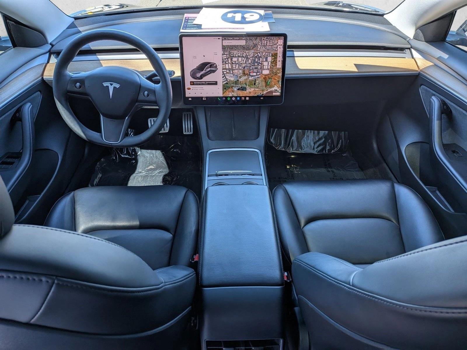 Used 2022 Silver/Gray Tesla Performance image 14