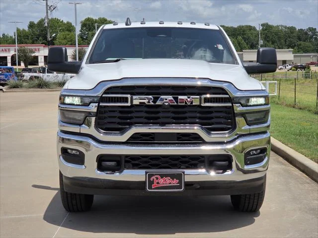 New 2026 Bright White Clear-Coat Exterior Paint RAM Tradesman image 2