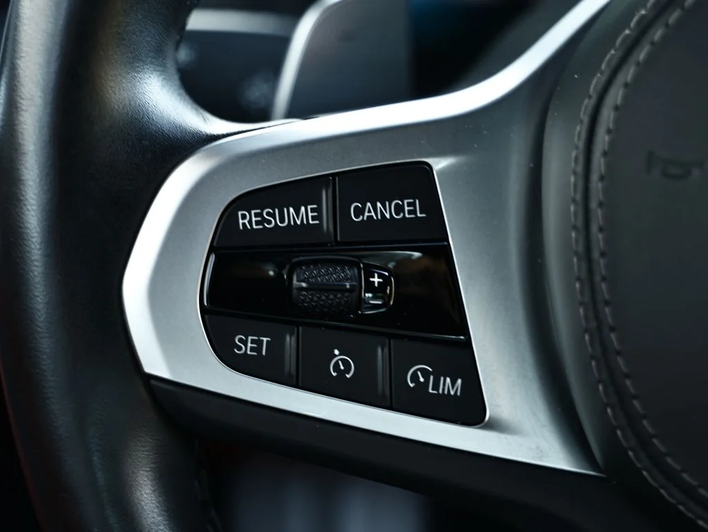 Used 2022 Carbon Black Metallic BMW M850i xDrive image 32
