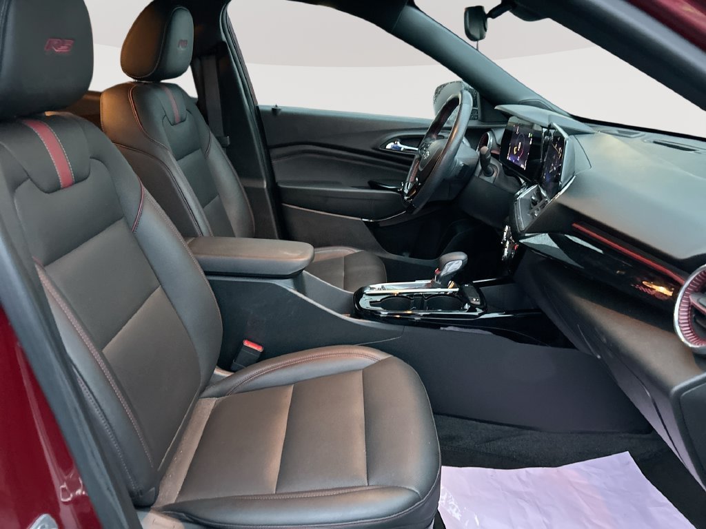 Used 2025 Red Chevrolet 2RS image 28