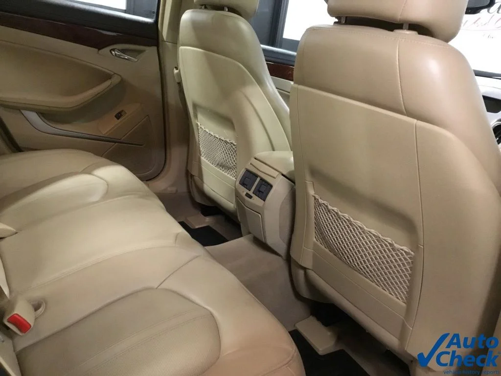 Used 2011 Red Cadillac Luxury image 33