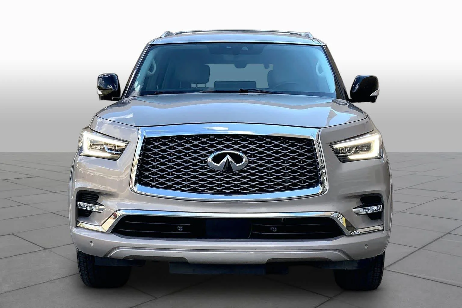 Used 2023 Champagne Quartz INFINITI PREMIUM SELECT image 4