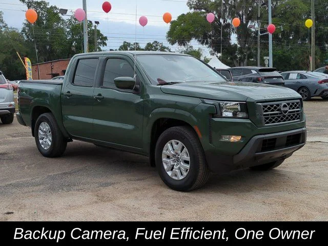 Used 2022 Green Nissan SV image 3