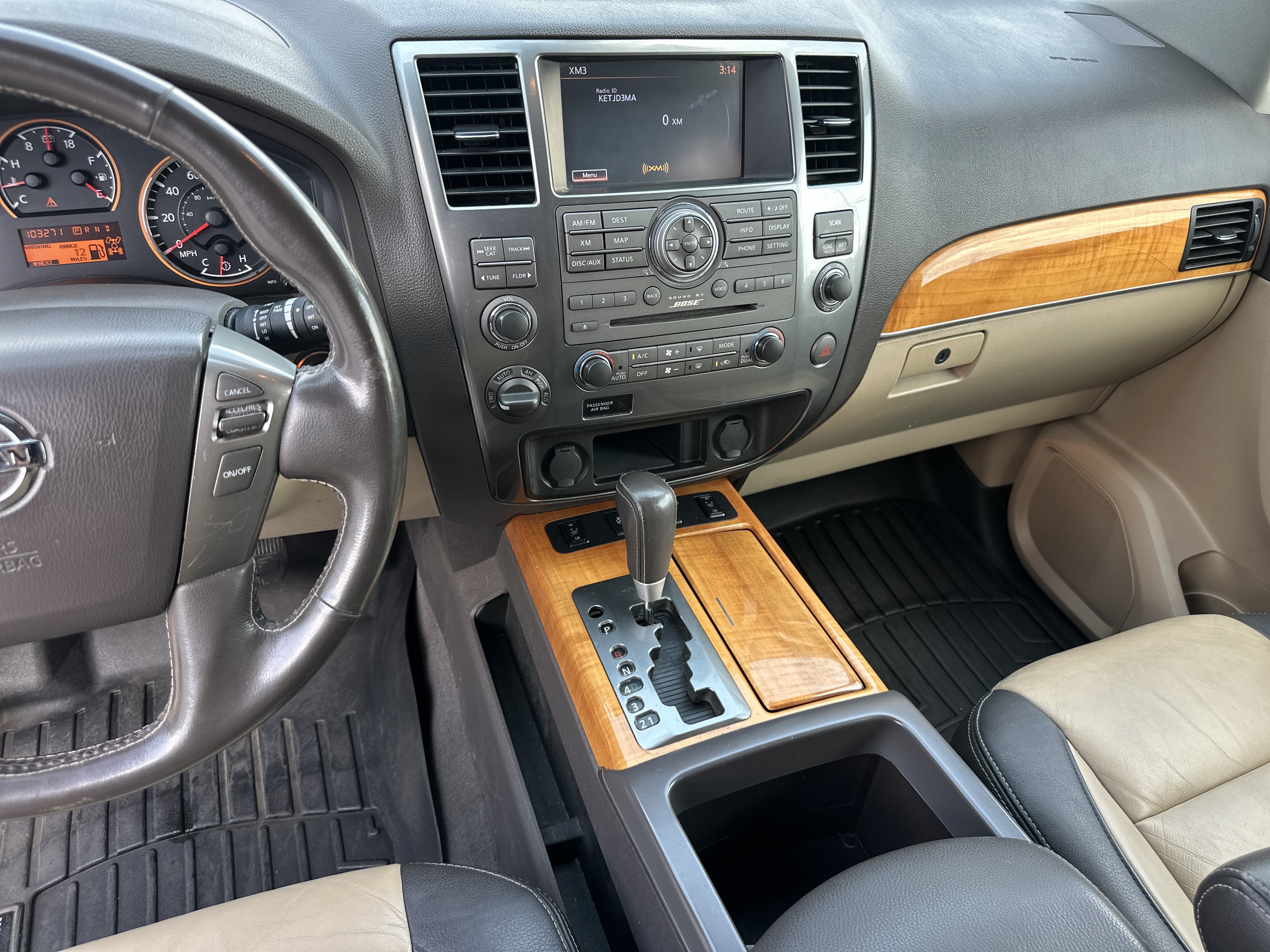 Used 2015 Java Metallic Nissan Platinum image 27