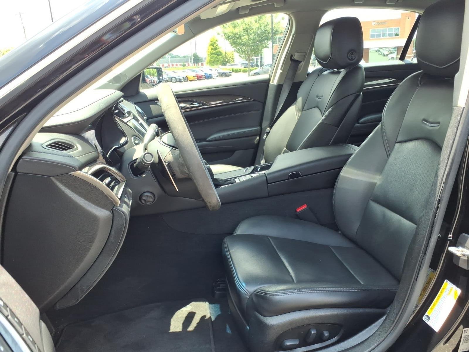 Used 2019 Black Raven Cadillac Luxury AWD image 18