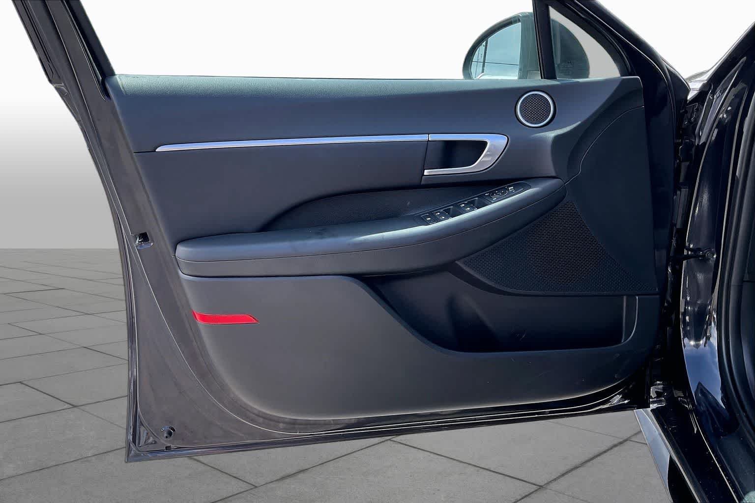 Used 2023 Carbon Blue Hyundai SEL image 22