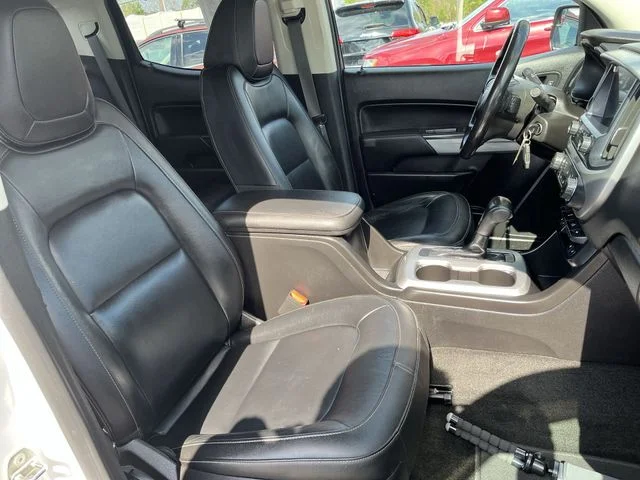 Used 2018 White Chevrolet LT image 26