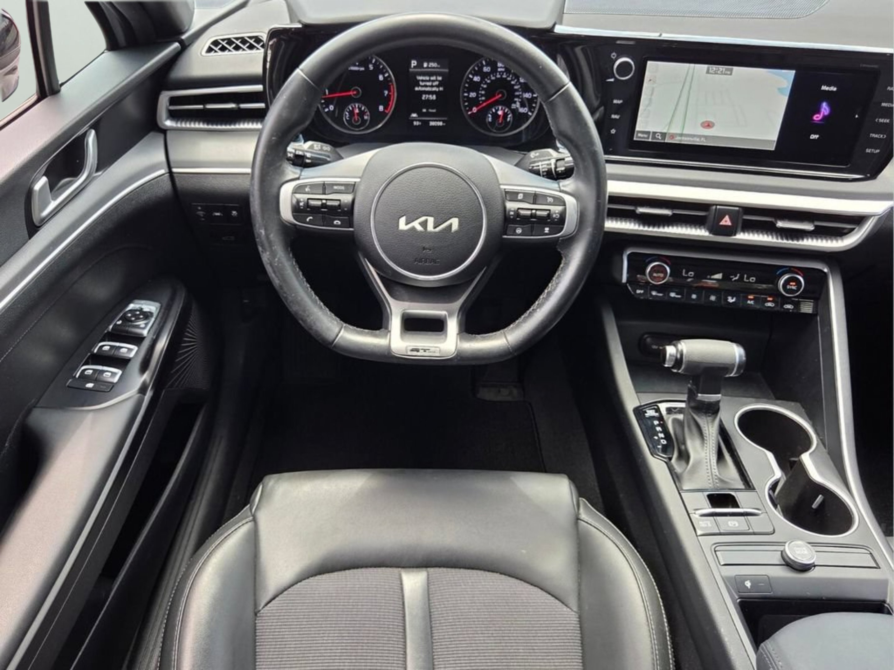 Used 2023 Wolf Gray Kia GT-Line image 12