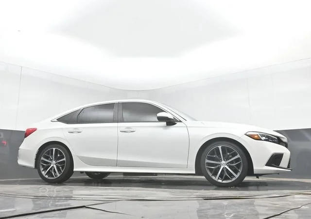Certified Used 2024 Platinum White Pearl Honda 1.5T 4D TOURING image 102