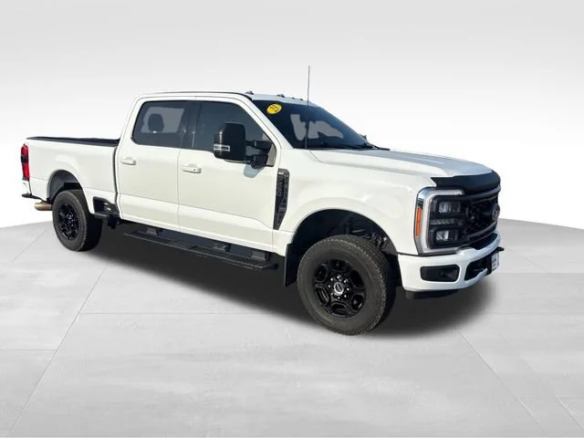 Used 2023 White Ford XLT image 9