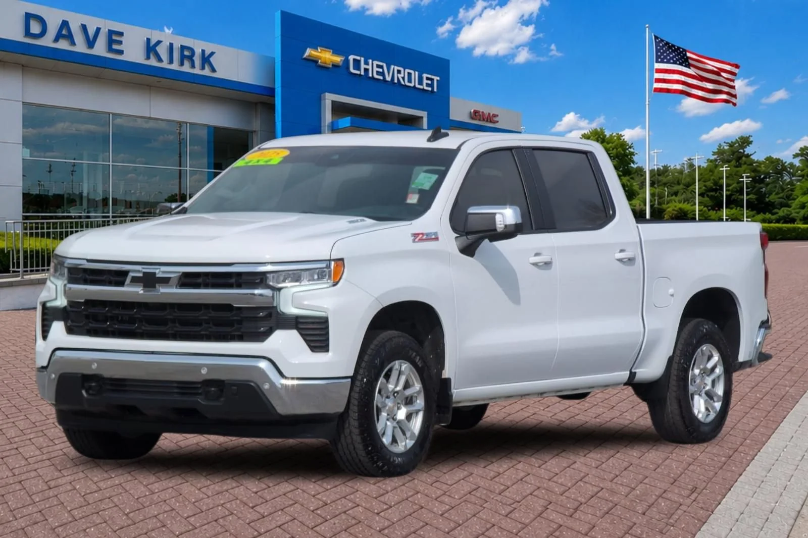 Used 2025 Summit White Chevrolet LT image 7