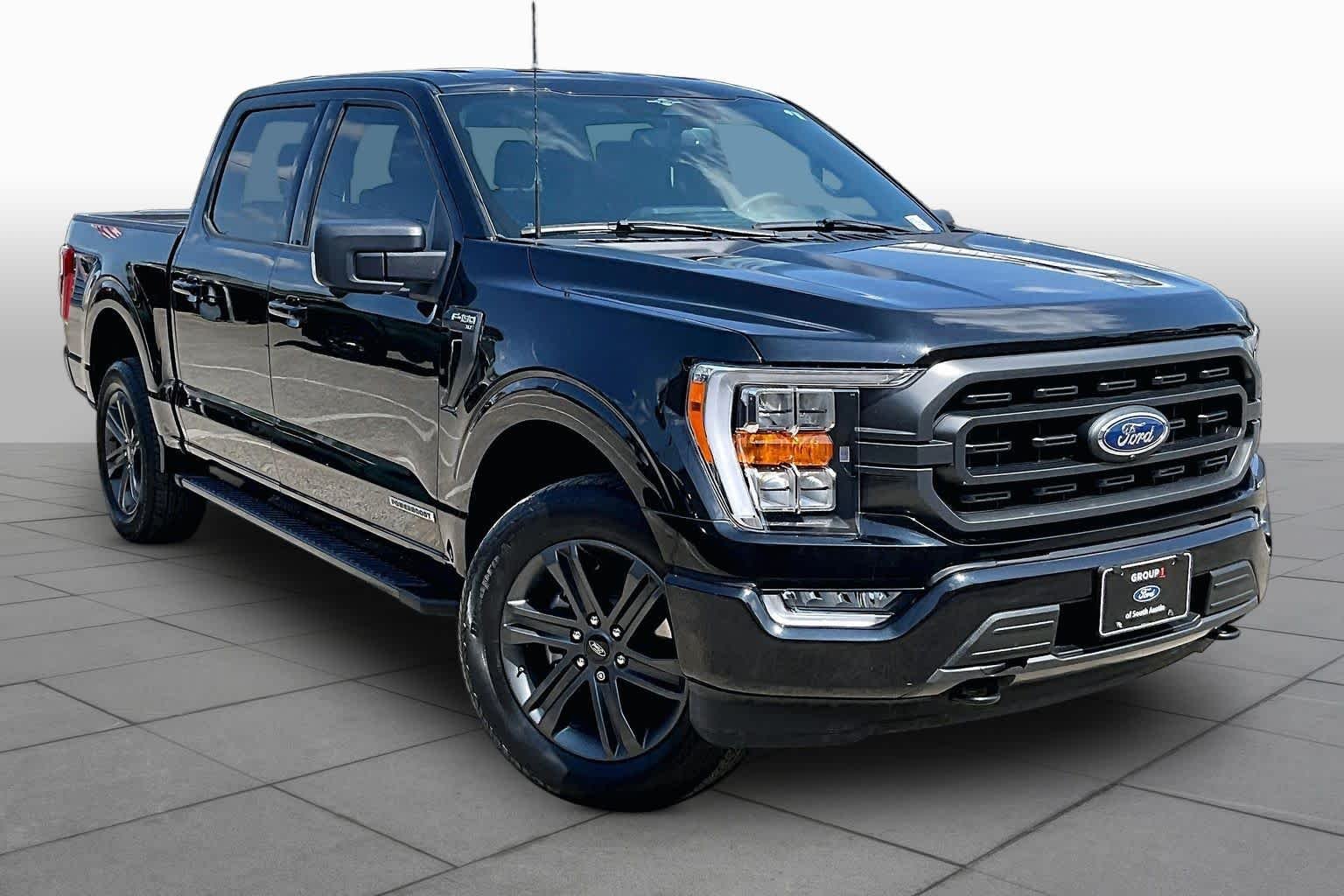 Certified Used 2023 Agate Black Metallic Ford XLT image 3