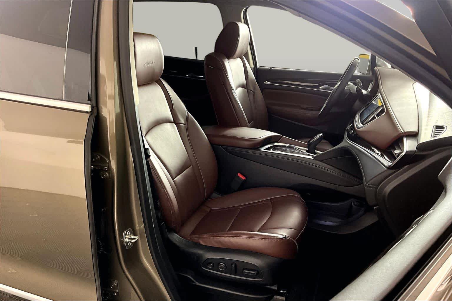 Certified Used 2020 CHAMPAGNE GOLD METALLIC Buick Avenir image 9