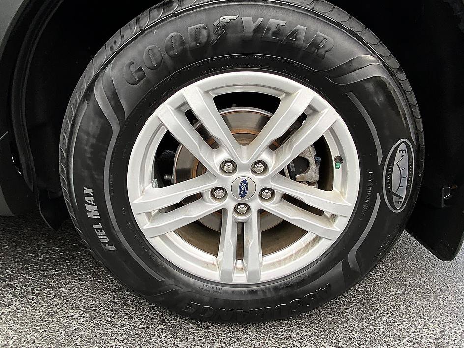 Used 2021 Silver Metallic Ford XLT image 27