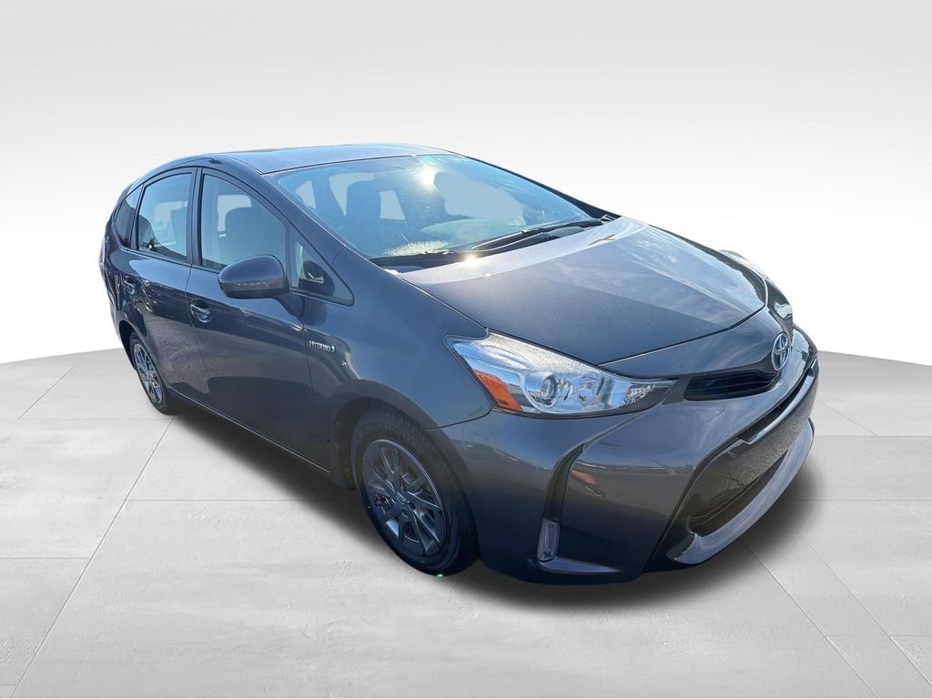 Used 2016 Gray Toyota Three image 7
