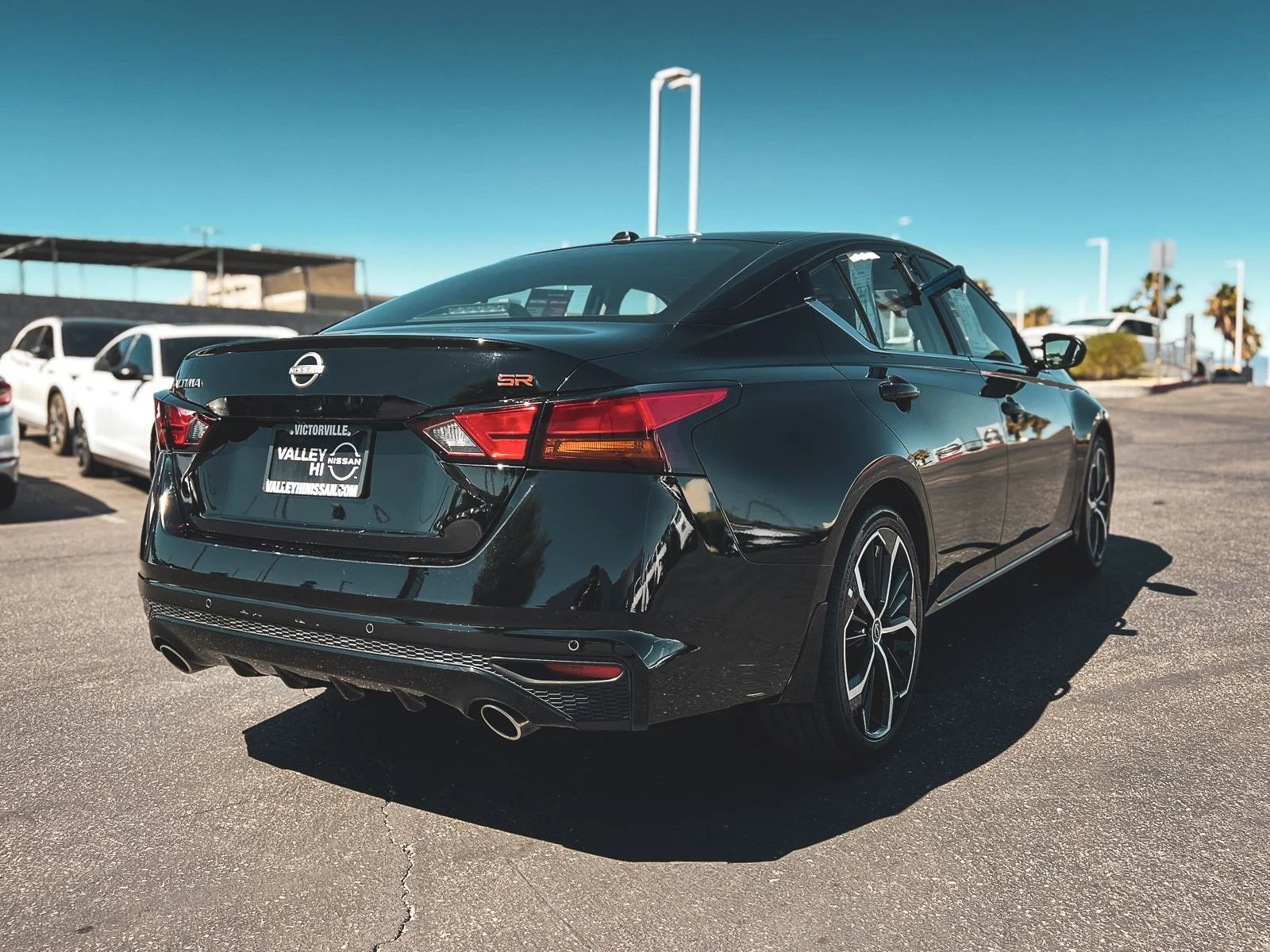2025 Nissan Altima SR - Photo 7