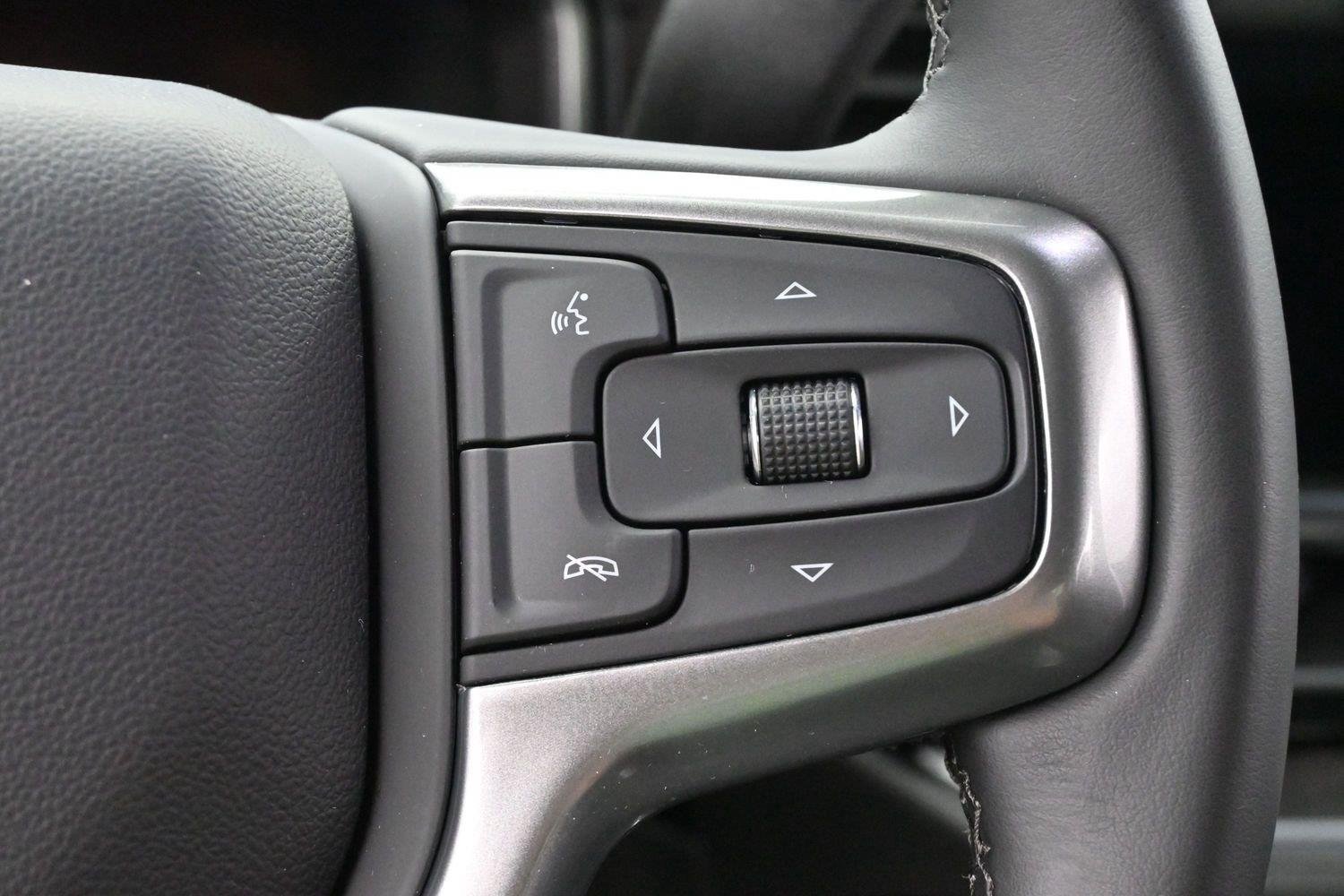 Used 2026 Summit White Chevrolet LTZ image 19