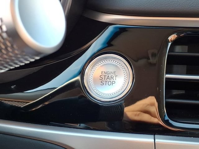 Used 2026  Genesis 2.5T image 12