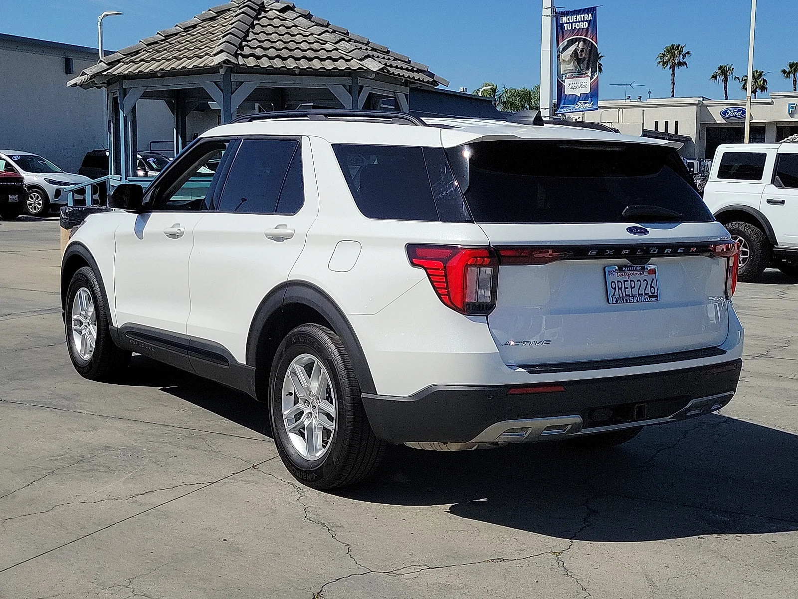 Used 2026 White Metallic Ford Active image 3