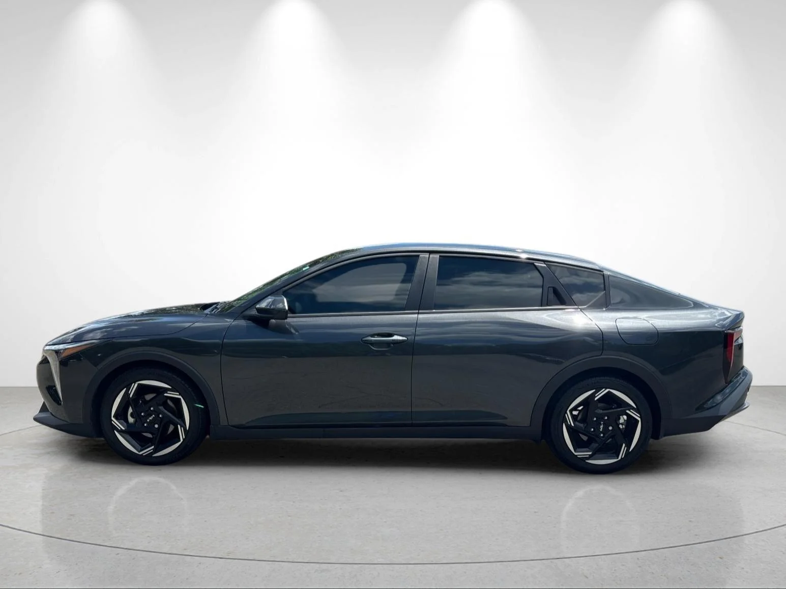 Used 2025 Interstellar Gray Kia EX image 2