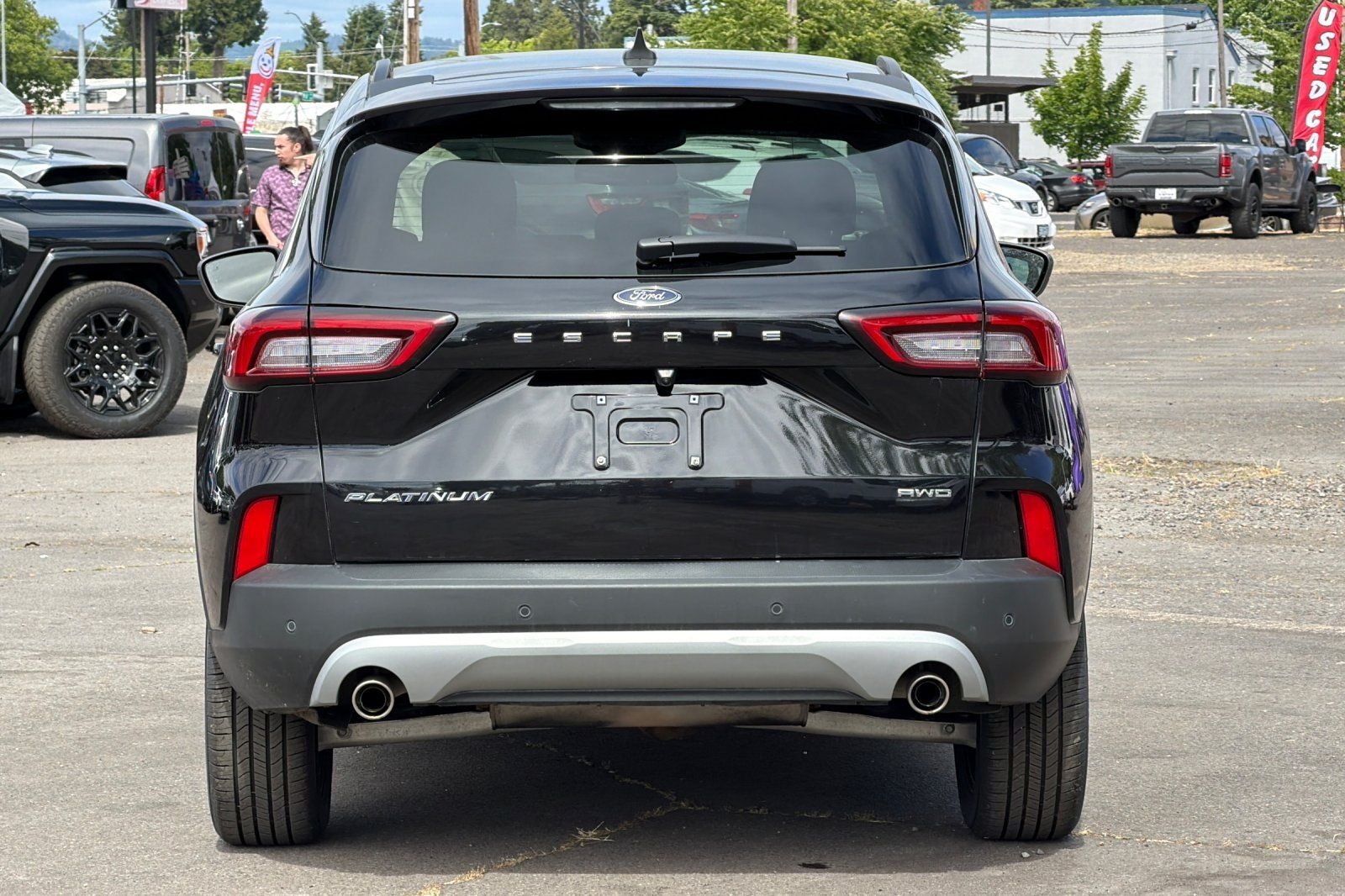 Used 2024  Ford Platinum image 5