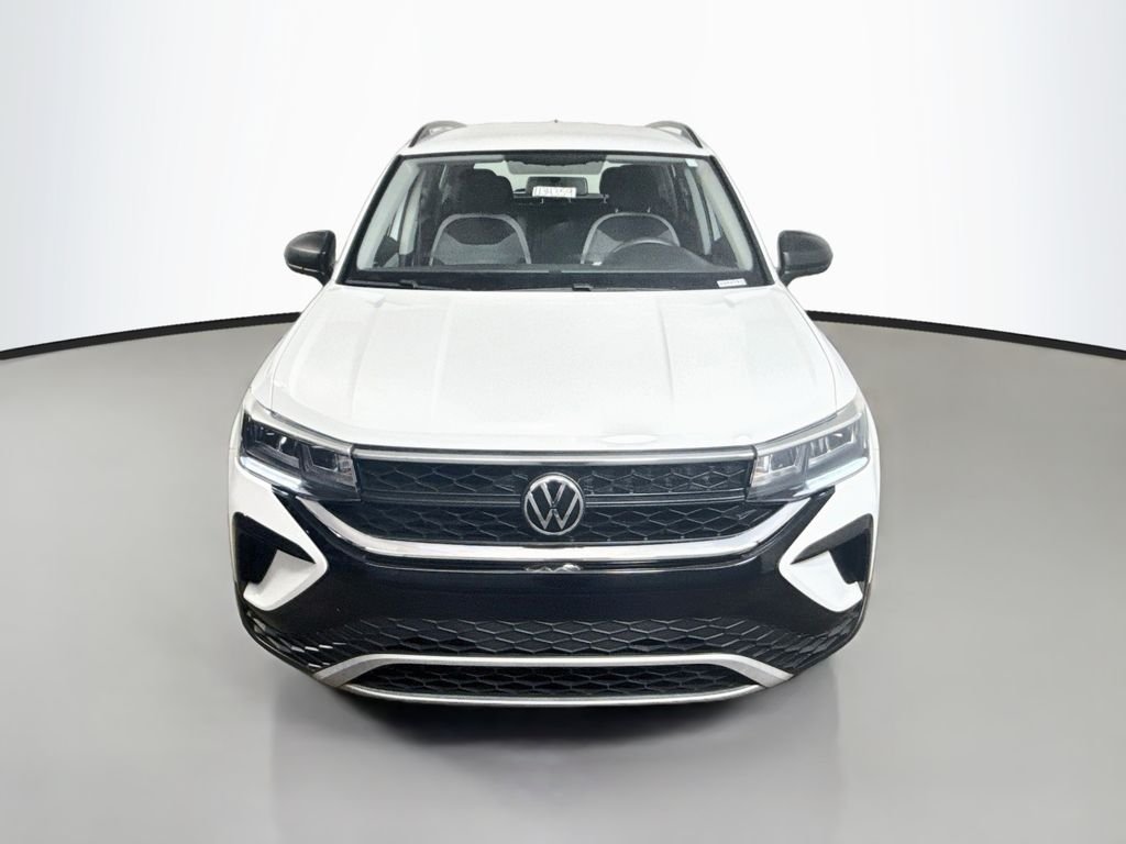 Used 2022 Pure White Volkswagen S image 2