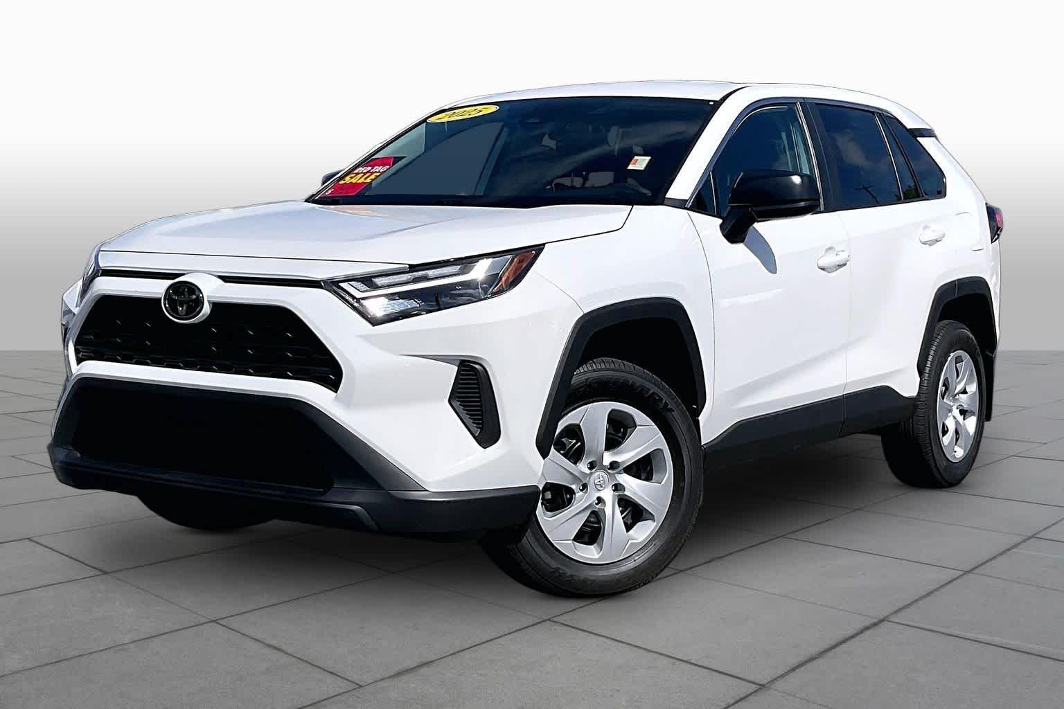 2025 Toyota RAV4 LE