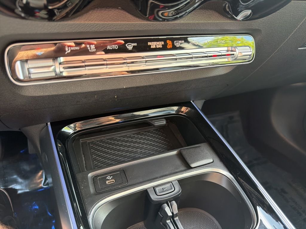 2025 Mercedes-Benz GLB Base - Photo 34