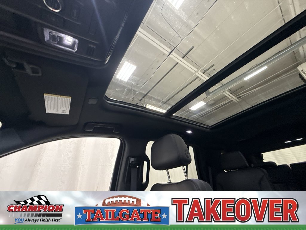 2022 GMC Yukon Denali - Photo 25