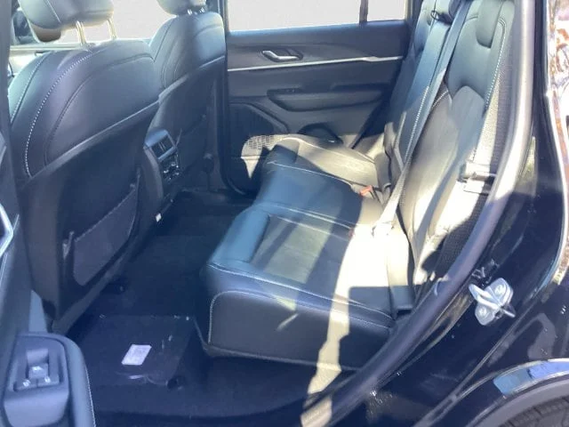 New 2027 Black Jeep LAREDO ALTITUDE 4X4 image 14
