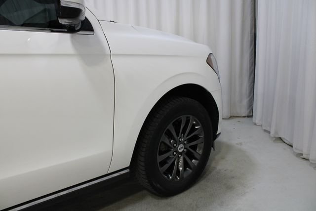 Used 2021 White Ford Limited image 28