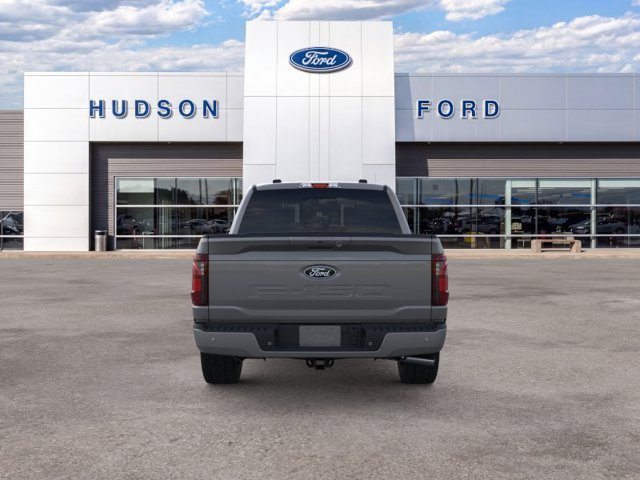 New 2026 Carbonized Gray Metallic Ford XLT image 5