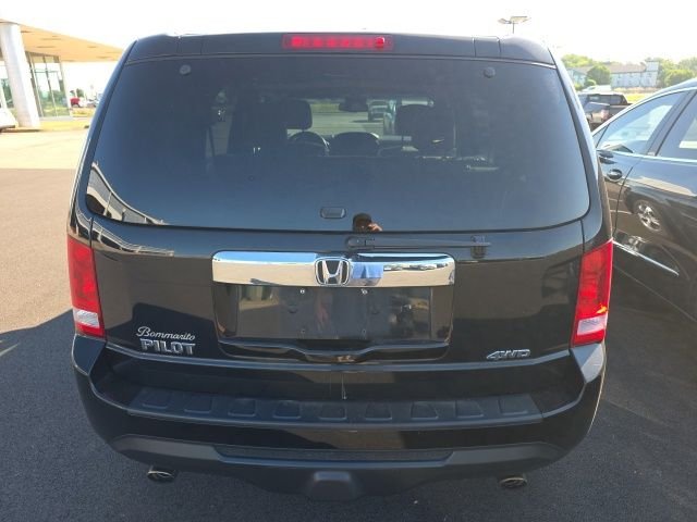 Used 2014 Crystal Black Pearl Honda EX-L image 4