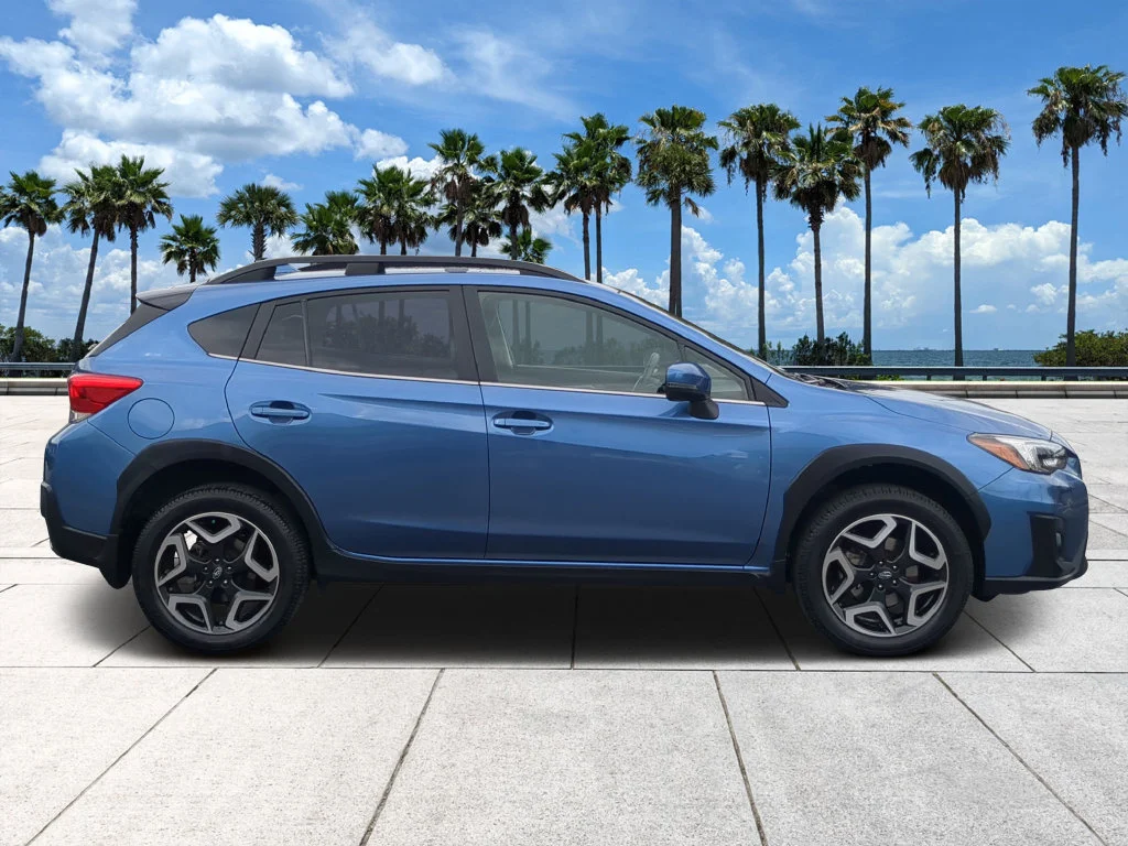 Used 2019 Blue Subaru 2.0i Limited image 4