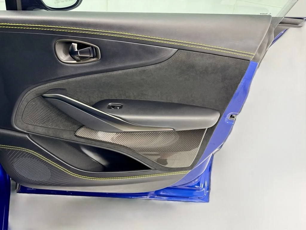 Used 2023 Total price does not include government fees, titling fee, taxes, and any finance charges. Price is Aston Martin  image 24