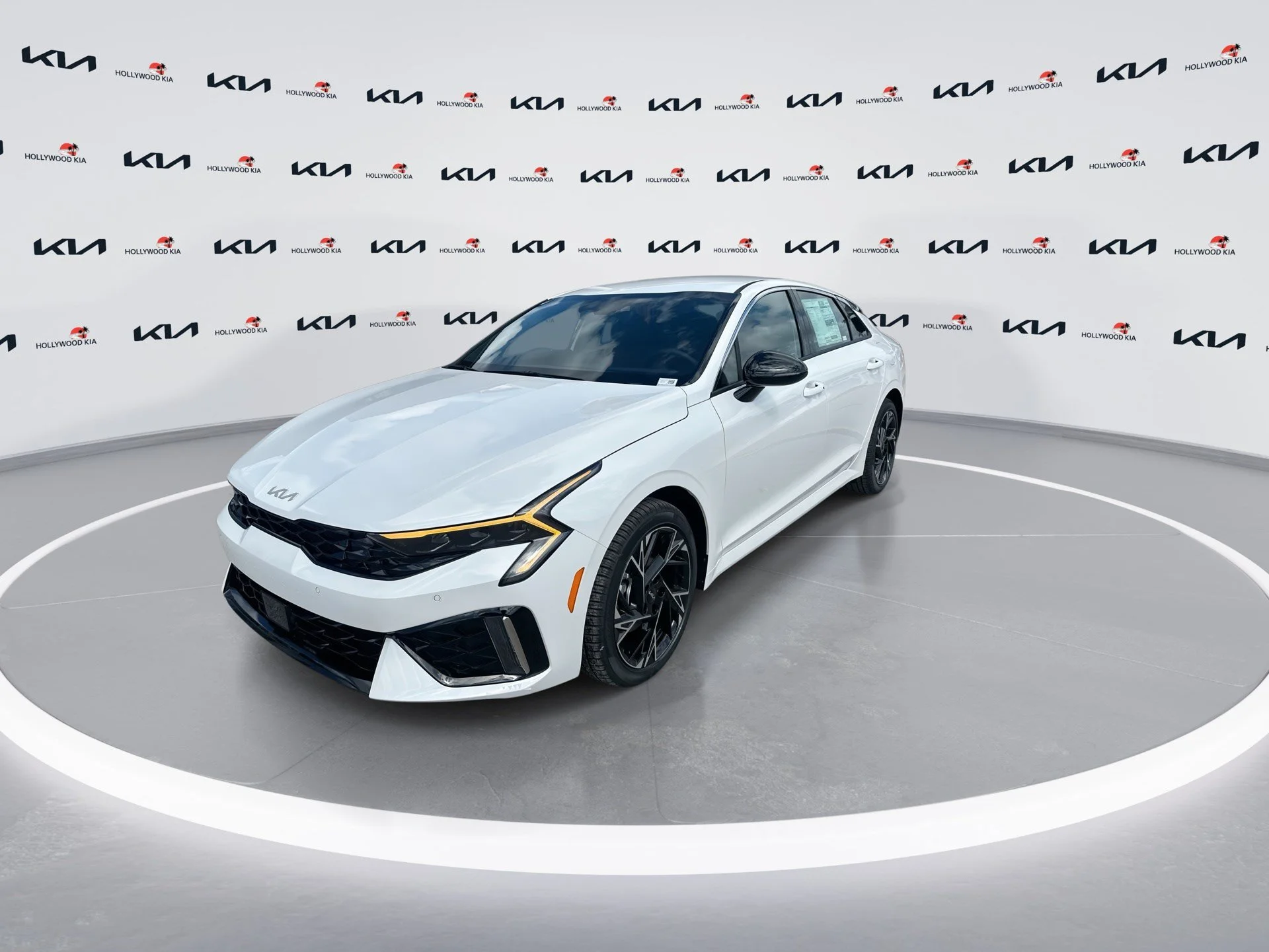 New 2026 Snow White Pearl Kia GT-Line FWD image 4