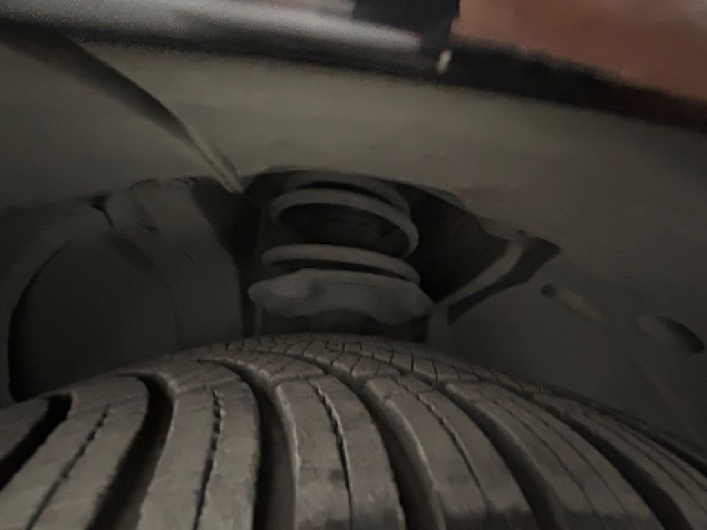 Used 2019 Black Nissan 2.5 SV image 22